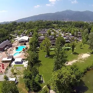 Hotel Holiday Chalets Camping Class